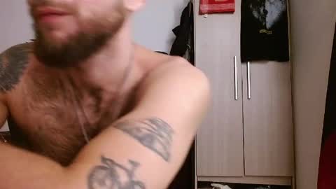 Logan - INDEPENDET MODEL online show from April 10, 2026, 6:40 am