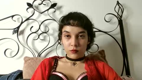 dominatrixkimmy online show from November 14, 2025, 2:54 am