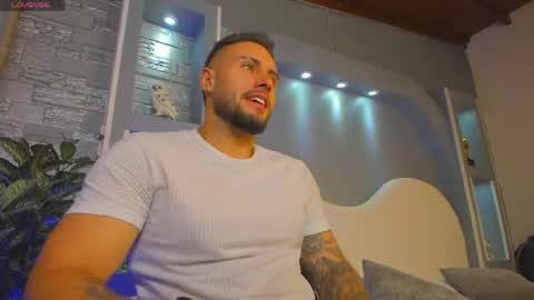 dominic de luca online show from May 25, 2026, 4:51 am