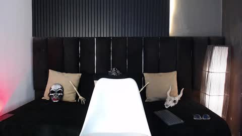 Snapshot of dominic_ghost chatting on October 10, 2025, 10:09 pm Dominic online show from October 10, 2025, 10:09 pm