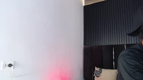 Snapshot of dominic_ghost chatting on October 22, 2025, 9:36 pm Dominic online show from October 22, 2025, 9:36 pm