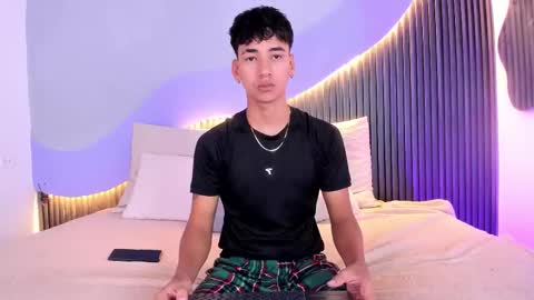 Snapshot of dominic_ghost chatting on November 6, 2025, 5:52 am Dominic online show from November 6, 2025, 5:52 am