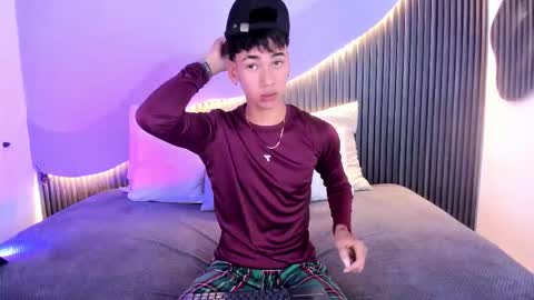 Snapshot of dominic_ghost chatting on November 10, 2025, 1:04 am Dominic online show from November 10, 2025, 1:04 am