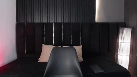 Snapshot of dominic_ghost chatting on November 22, 2025, 10:42 pm Dominic online show from November 22, 2025, 10:42 pm