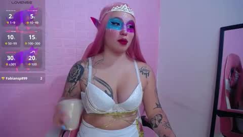 Snapshot of dominic_queen1126 chatting on October 2, 2025, 2:02 pm online show from October 2, 2025, 2:02 pm