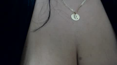 MizzIssy online show from October 17, 2025, 3:31 am