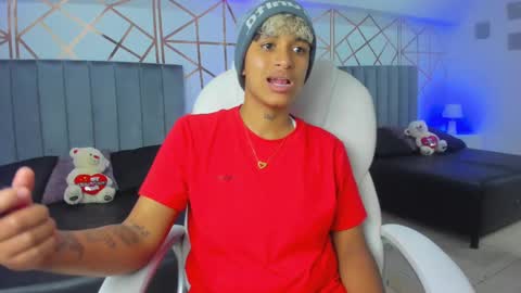 Dominick  online show from January 4, 2025, 7:34 pm