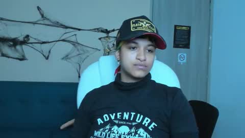 Dominick  online show from October 18, 2025, 5:32 am