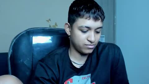 Dominick  online show from November 15, 2025, 3:52 pm