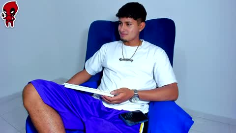 Snapshot of dominick_king chatting on April 10, 2026, 12:16 am Dominic online show from April 10, 2026, 12:16 am