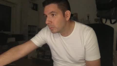 Snapshot of dominik_home chatting on September 19, 2025, 7:36 pm dominik_home online show from September 19, 2025, 7:36 pm