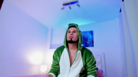 Snapshot of dominikvega chatting on May 13, 2026, 11:22 pm Dominik online show from May 13, 2026, 11:22 pm