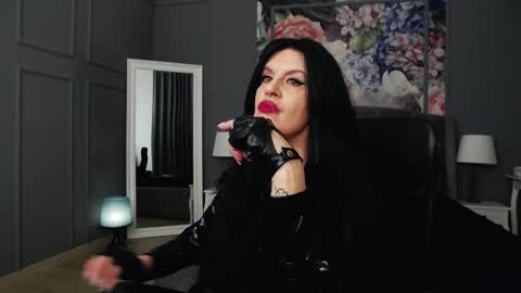 Snapshot of dommelisa chatting on January 13, 2025, 11:38 pm Dom Melisa online show from January 13, 2025, 11:38 pm