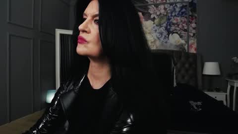 Snapshot of dommelisa chatting on September 13, 2025, 5:24 pm Dom Melisa online show from September 13, 2025, 5:24 pm