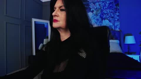 Snapshot of dommelisa chatting on April 8, 2026, 10:10 pm Dom Melisa online show from April 8, 2026, 10:10 pm