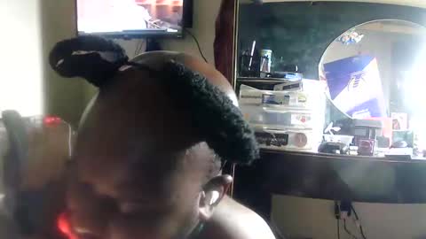 Snapshot of donaldk21 chatting on November 24, 2025, 7:52 am HBYAM online show from November 24, 2025, 7:52 am