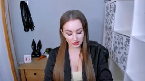 DonnaSensual online show from January 6, 2026, 5:05 pm