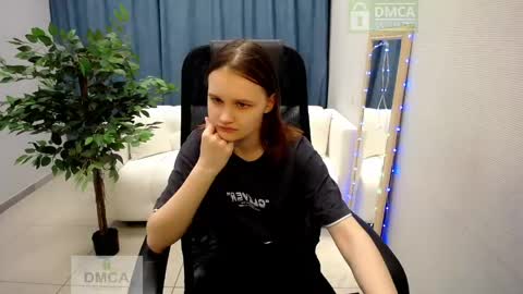 Sia online show from April 17, 2026, 10:51 am