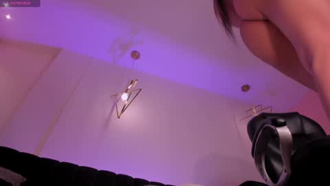 Snapshot of donnastonne chatting on December 22, 2024, 1:01 am Donna Stonne online show from December 22, 2024, 1:01 am