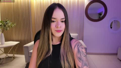 Snapshot of donnastonne chatting on January 5, 2025, 5:51 pm Donna Stonne online show from January 5, 2025, 5:51 pm