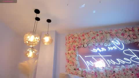 Snapshot of donnastonne chatting on March 10, 2025, 8:04 am Donna Stonne online show from March 10, 2025, 8:04 am