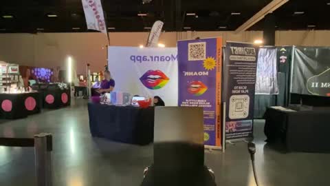 Snapshot of donnybasilisk chatting on November 8, 2025, 9:35 pm Donny online show from November 8, 2025, 9:35 pm