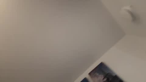 Panties and stockings  tranny online show from October 28, 2025, 9:35 am