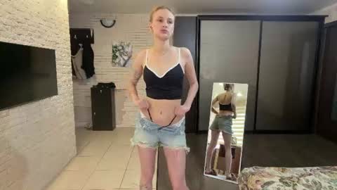 Snapshot of dont_stretch chatting on July 17, 2026, 6:20 am Flexi online show from July 17, 2026, 6:20 am