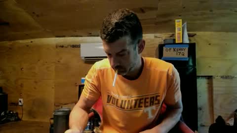 Snapshot of dontjumpoffthebridge chatting on April 15, 2026, 1:18 pm dontjumpoffthebridge online show from April 15, 2026, 1:18 pm