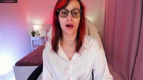 Snapshot of dora_marcelli chatting on September 19, 2025, 6:59 am Your Dora Follow me 3 online show from September 19, 2025, 6:59 am