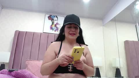 Anny online show from November 16, 2025, 12:44 pm