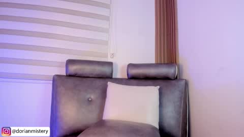 dorian_mystery online show from February 19, 2026, 1:34 am