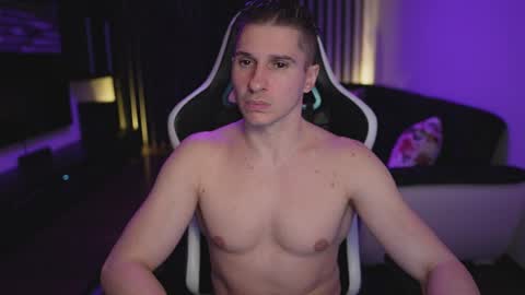 Dorian Reyes online show from April 18, 2026, 11:38 pm