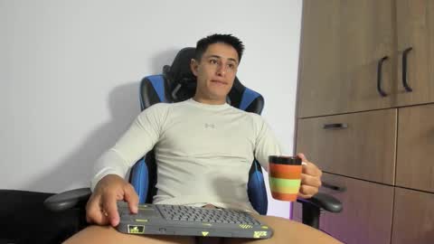 dorman_boy online show from March 4, 2026, 3:01 am