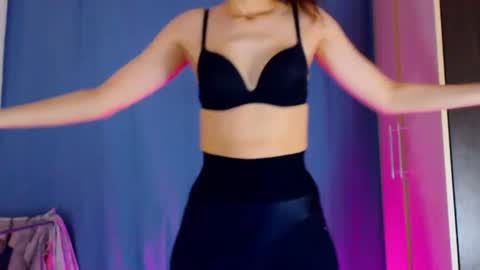 Snapshot of dorotty_ chatting on October 17, 2025, 2:37 am Your Dorotty online show from October 17, 2025, 2:37 am