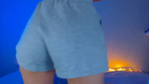 Snapshot of dorotty_ chatting on November 23, 2025, 1:27 am Your Dorotty online show from November 23, 2025, 1:27 am