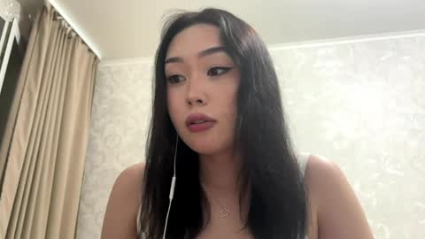 Snapshot of dorthadeboard chatting on May 27, 2026, 8:39 pm Anee online show from May 27, 2026, 8:39 pm