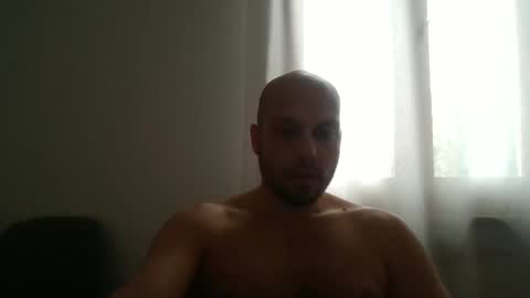 dotcris online show from March 3, 2026, 8:53 am