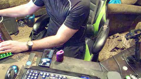 Snapshot of dotyoureyezez chatting on December 6, 2024, 7:32 am DotYourEyezez online show from December 6, 2024, 7:32 am