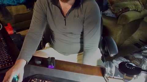 Snapshot of dotyoureyezez chatting on February 18, 2026, 9:55 pm DotYourEyezez online show from February 18, 2026, 9:55 pm