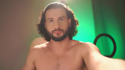 Keen online show from November 12, 2025, 9:58 pm