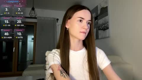 Snapshot of double_sun chatting on June 5, 2026, 8:58 pm Alice and Mark online show from June 5, 2026, 8:58 pm