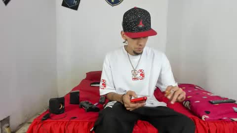 douglas_gallegos online show from February 18, 2025, 5:09 am