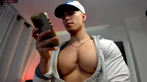 Douglas Safado online show from November 15, 2025, 5:05 am