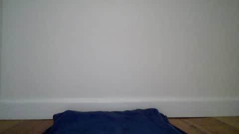 dowell89 online show from August 3, 2026, 5:17 am