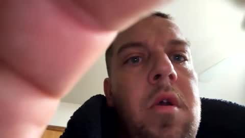 Snapshot of downtowndave48 chatting on December 19, 2025, 10:11 am downtowndave48 online show from December 19, 2025, 10:11 am