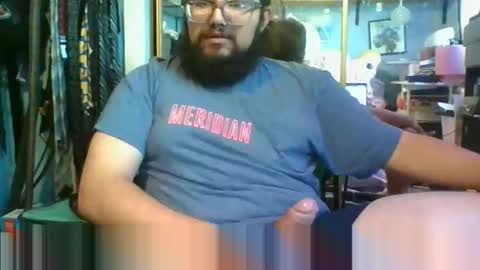 Snapshot of dpenguino chatting on December 17, 2025, 5:30 pm Dpenguino online show from December 17, 2025, 5:30 pm