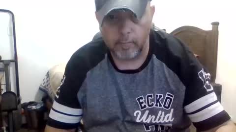 Drew4ulady online show from November 19, 2025, 9:15 pm