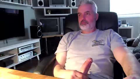 Snapshot of dr_dave20 chatting on April 25, 2026, 9:45 pm dr_dave20 online show from April 25, 2026, 9:45 pm