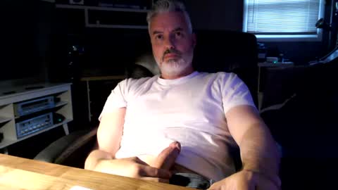 Snapshot of dr_dave20 chatting on August 1, 2026, 7:46 pm dr_dave20 online show from August 1, 2026, 7:46 pm